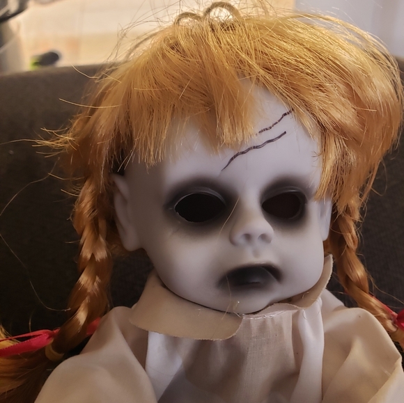 Creepy doll - Picture 3 of 7